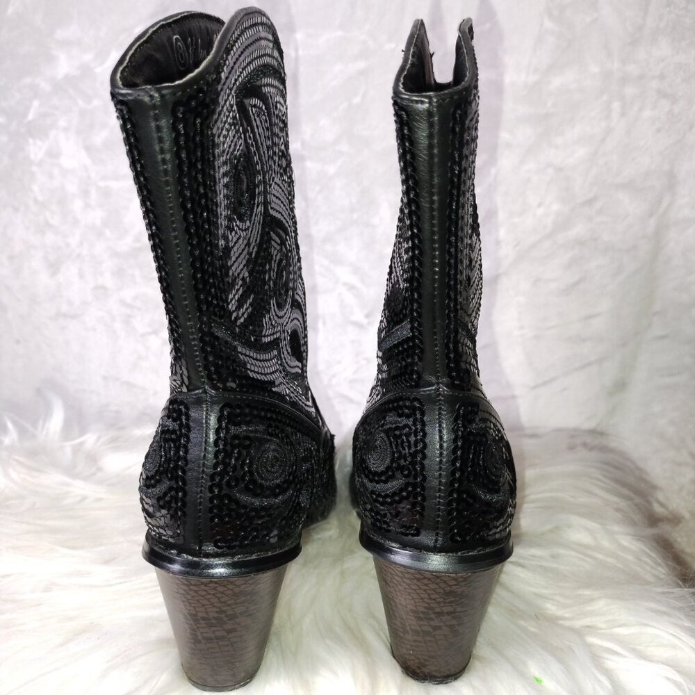 Black Beaded Pointed-Toe Heeled Boots - Women - Picture 4 of 7
